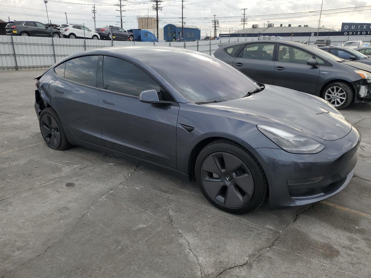 Tesla Model 3 Image 12