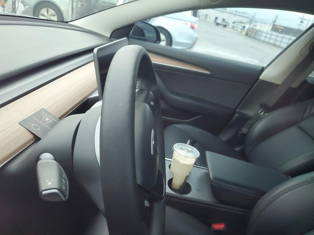Tesla Model 3 Image 2