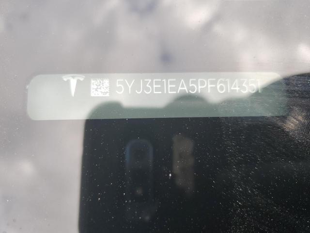 Tesla Model 3 Image 9