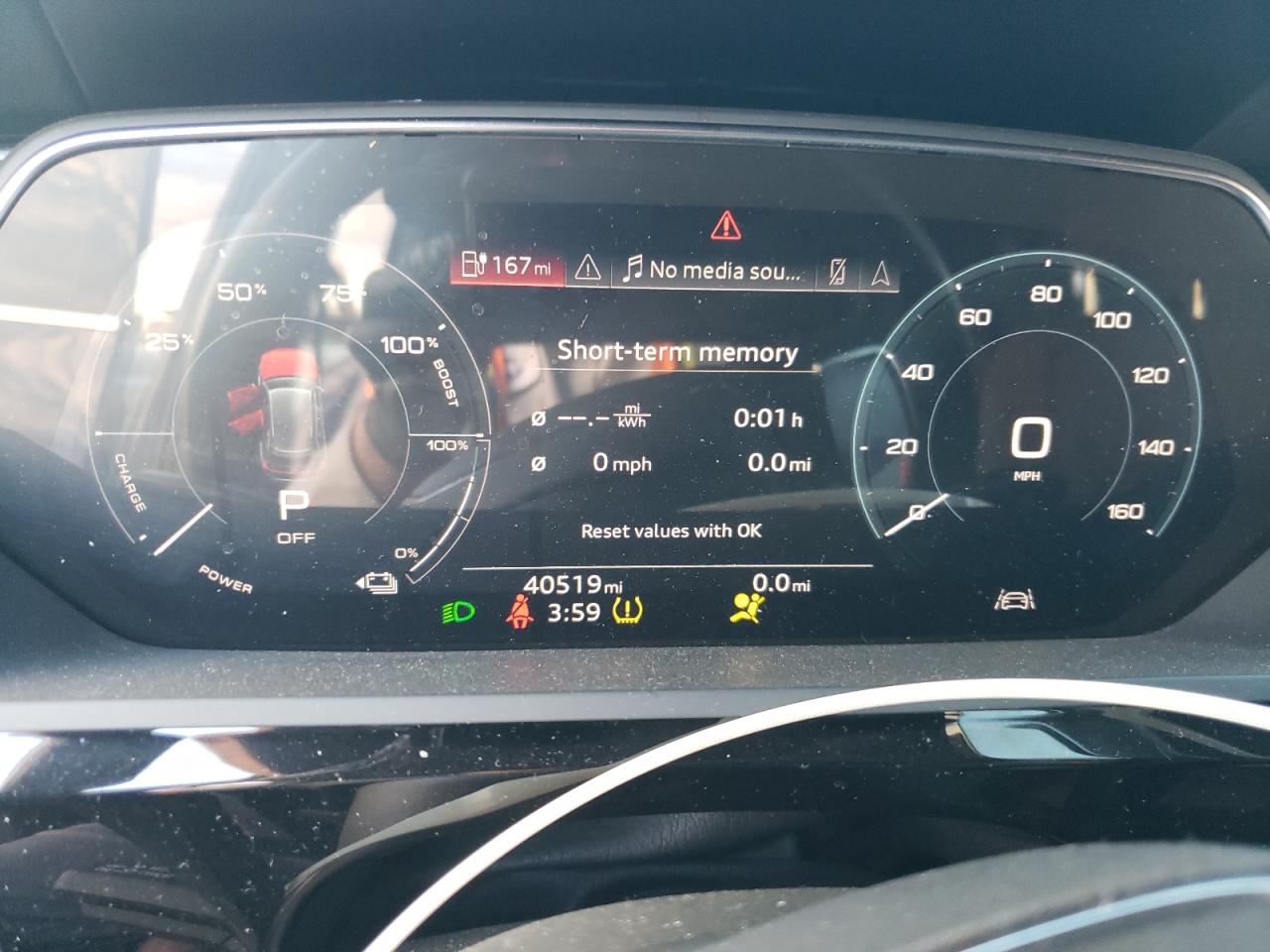 Audi e-tron Premium Image 10