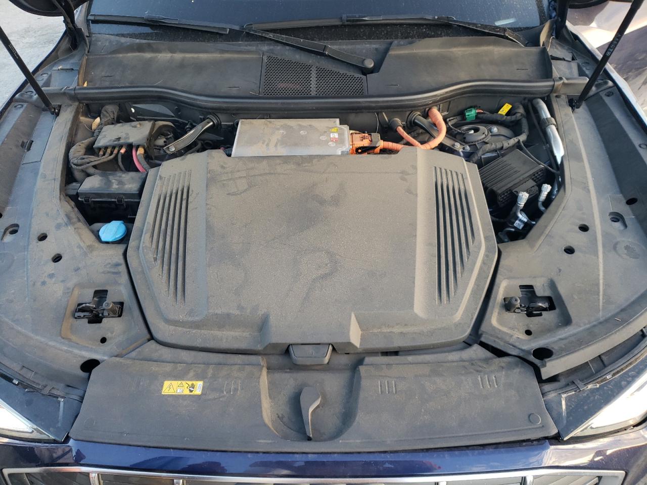 Audi e-tron Premium Image 4