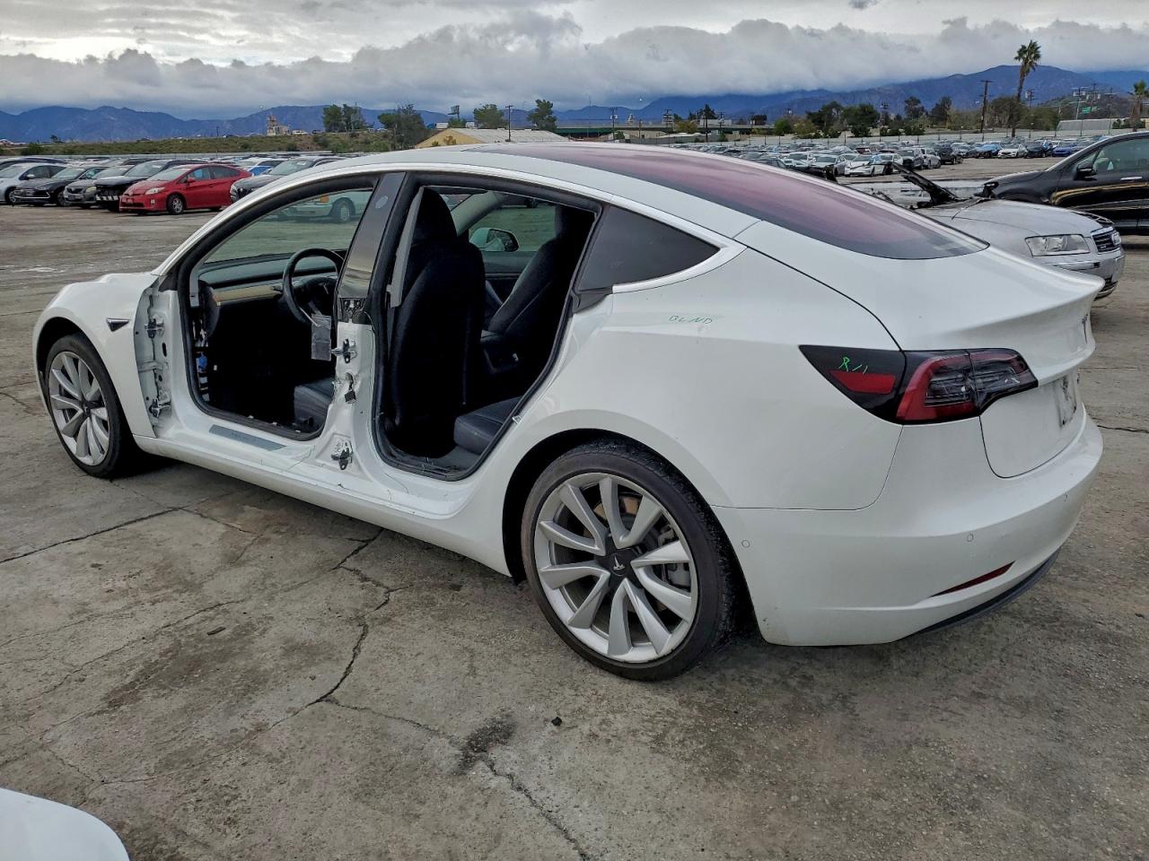 Tesla Model 3 Image 2