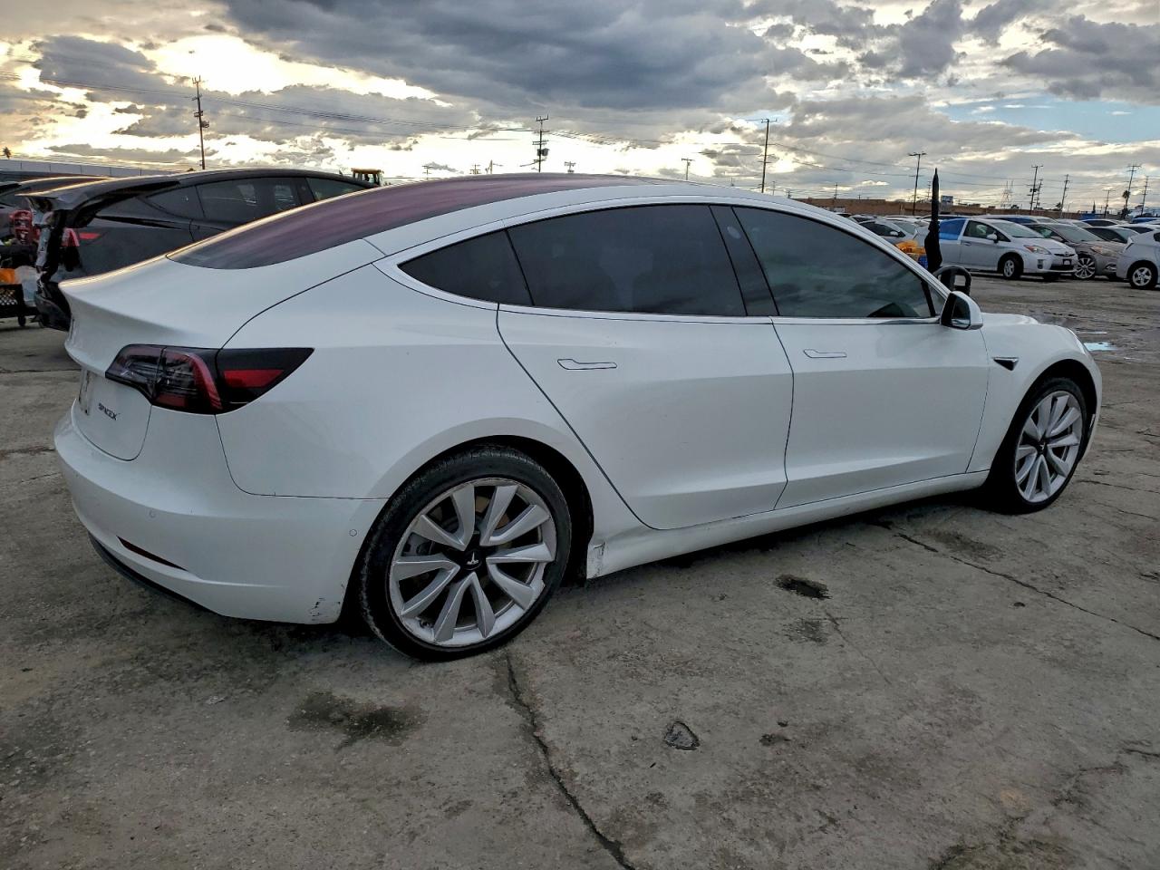 Tesla Model 3 Image 11