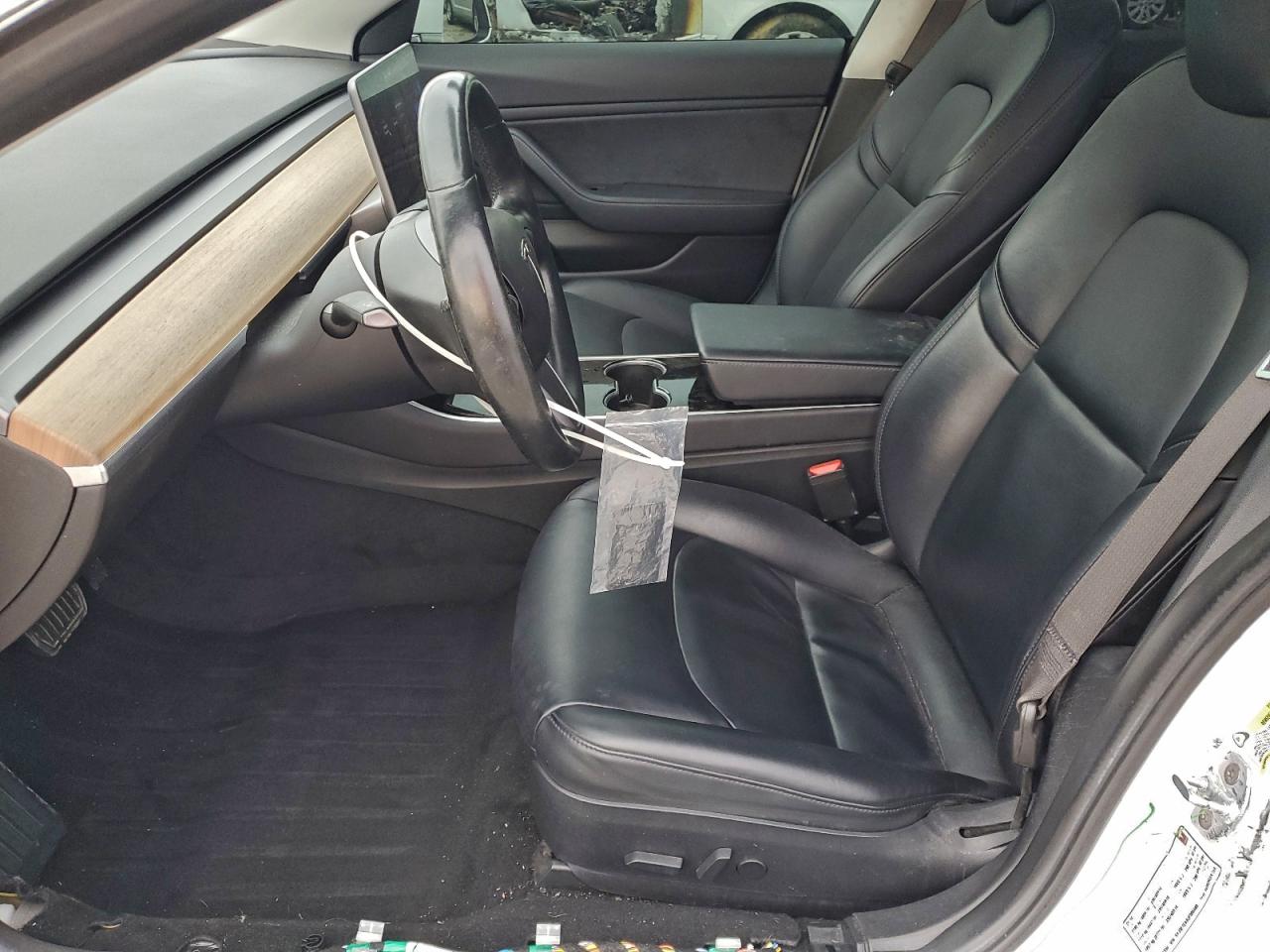 Tesla Model 3 Image 13