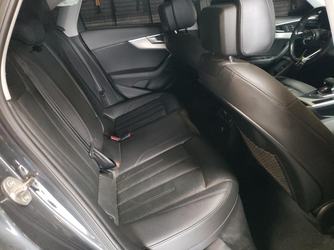 Audi A4 Premium Image 11