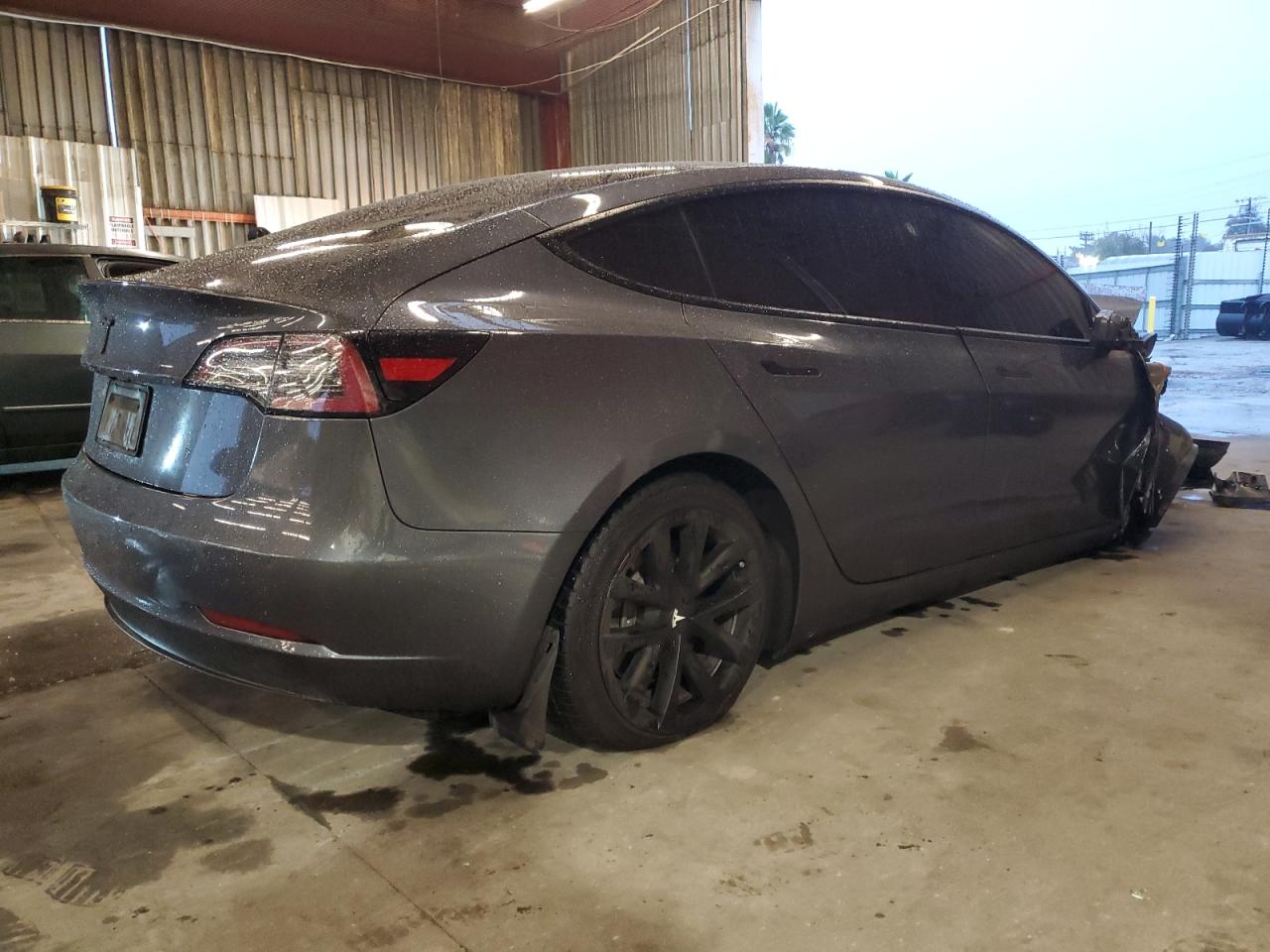 Tesla Model 3 Image 5