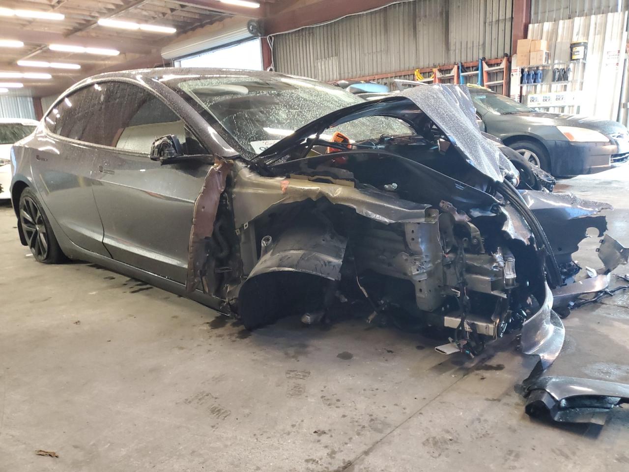 Tesla Model 3 Image 8