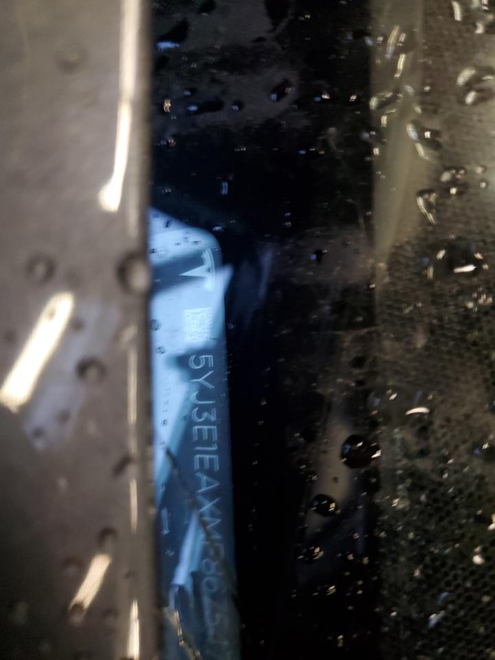 Tesla Model 3 Image 10