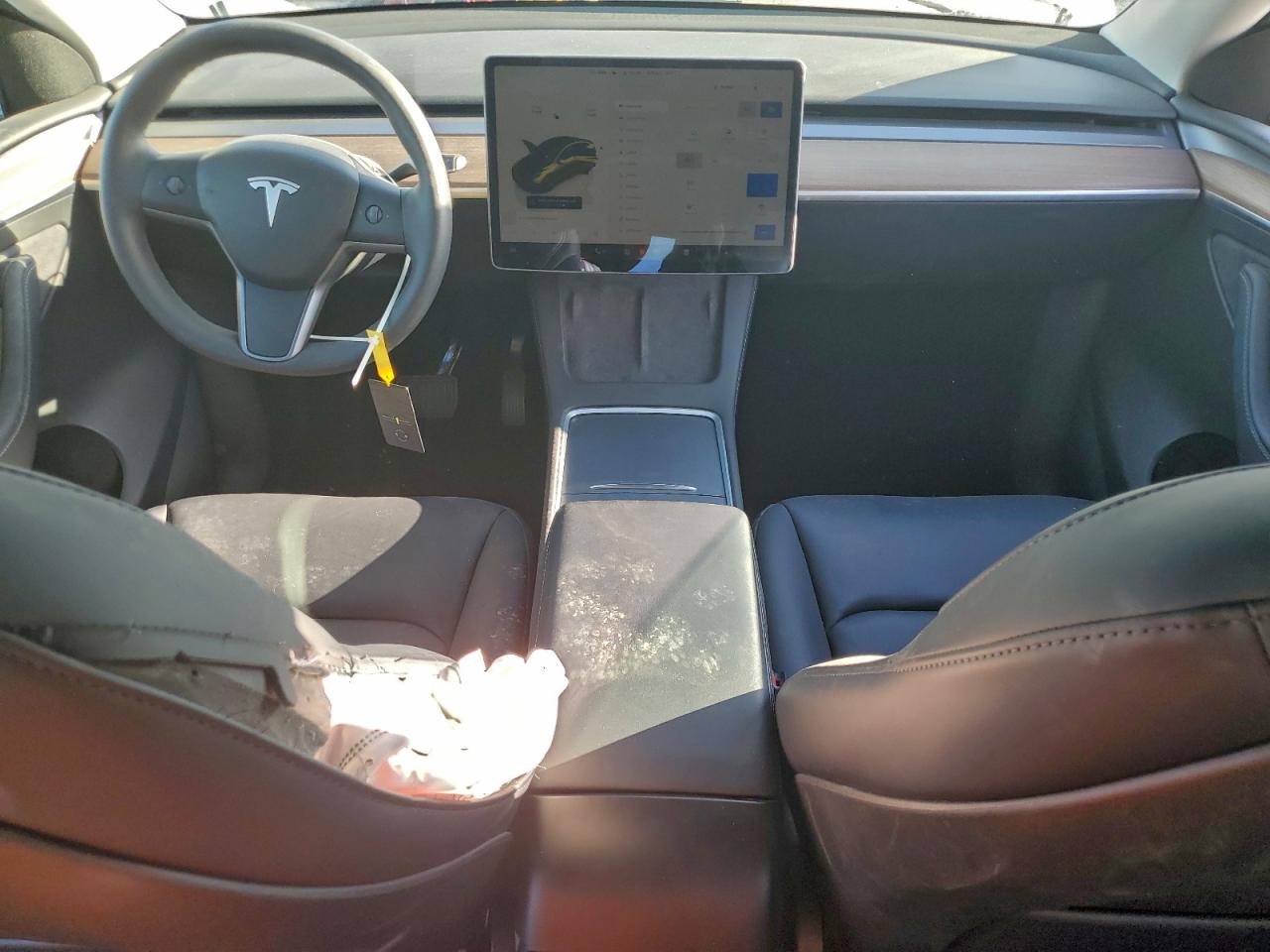 Tesla Model Y Image 11