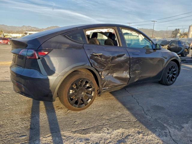 Tesla Model Y Image 6