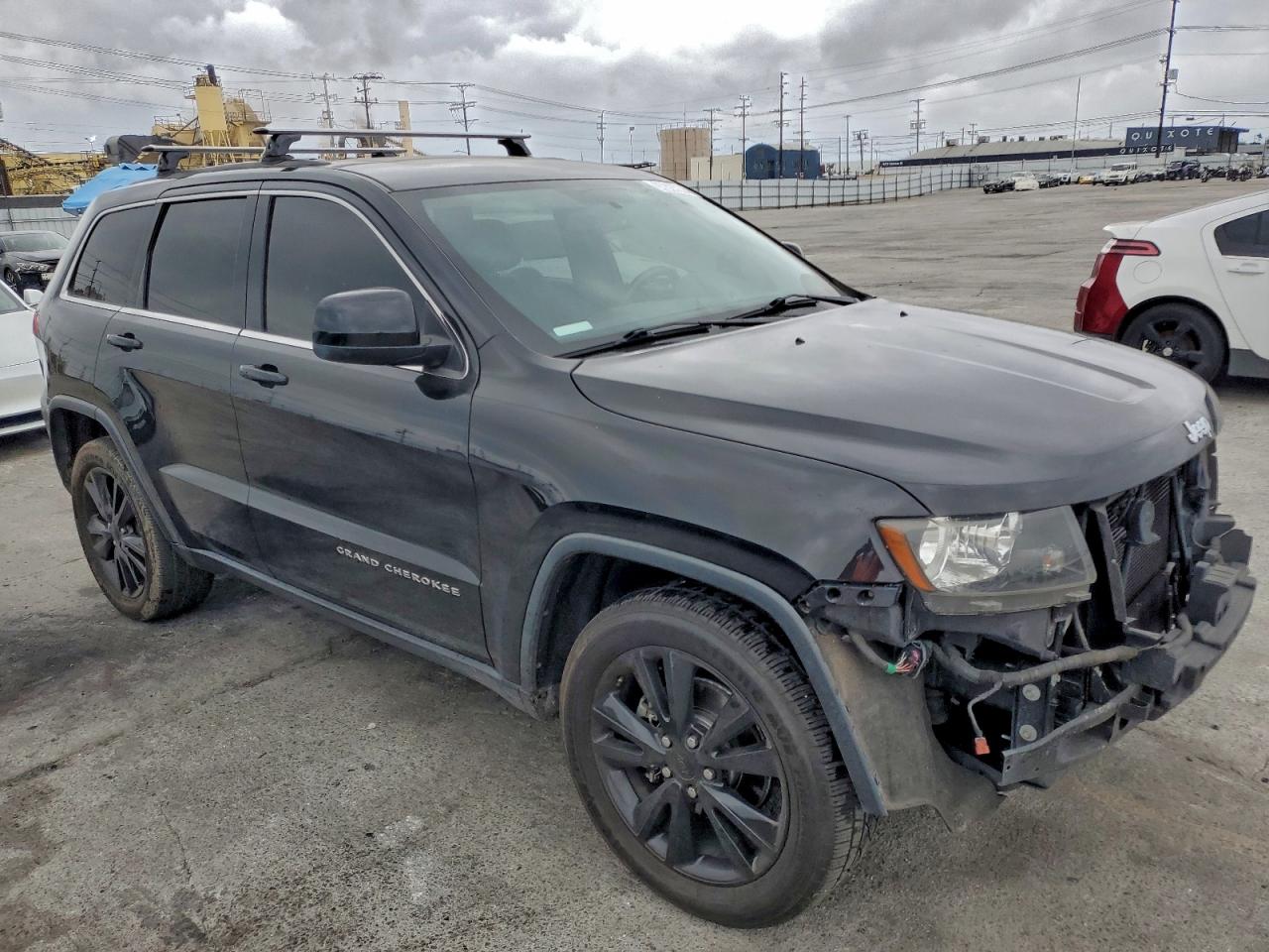 Jeep Grand Cherokee Laredo Image 13