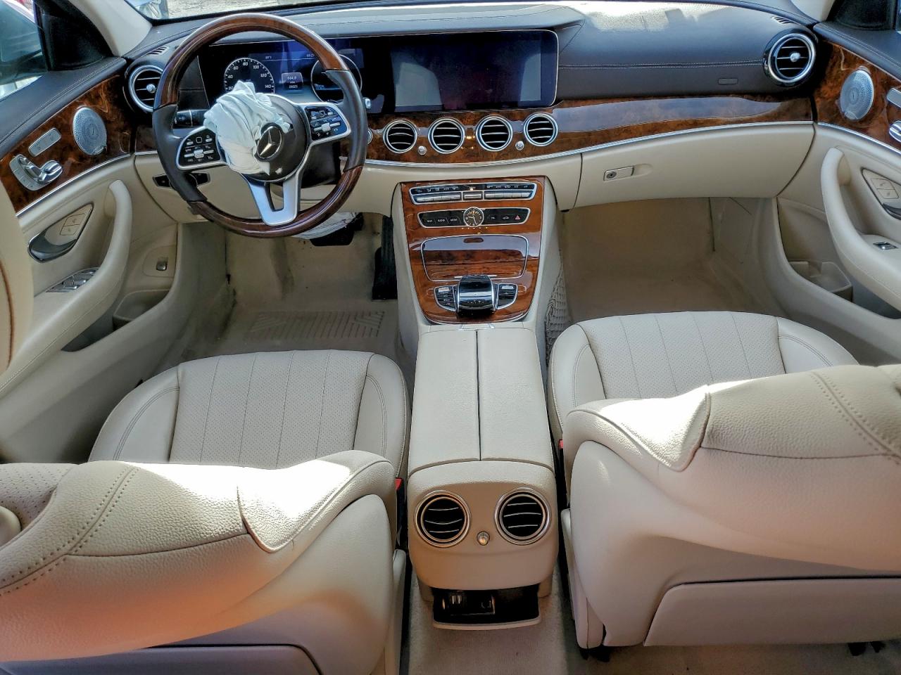 Mercedes-Benz E-Class 350 Image 3
