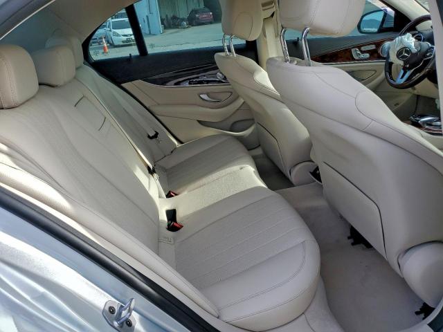 Mercedes-Benz E-Class 350 Image 6