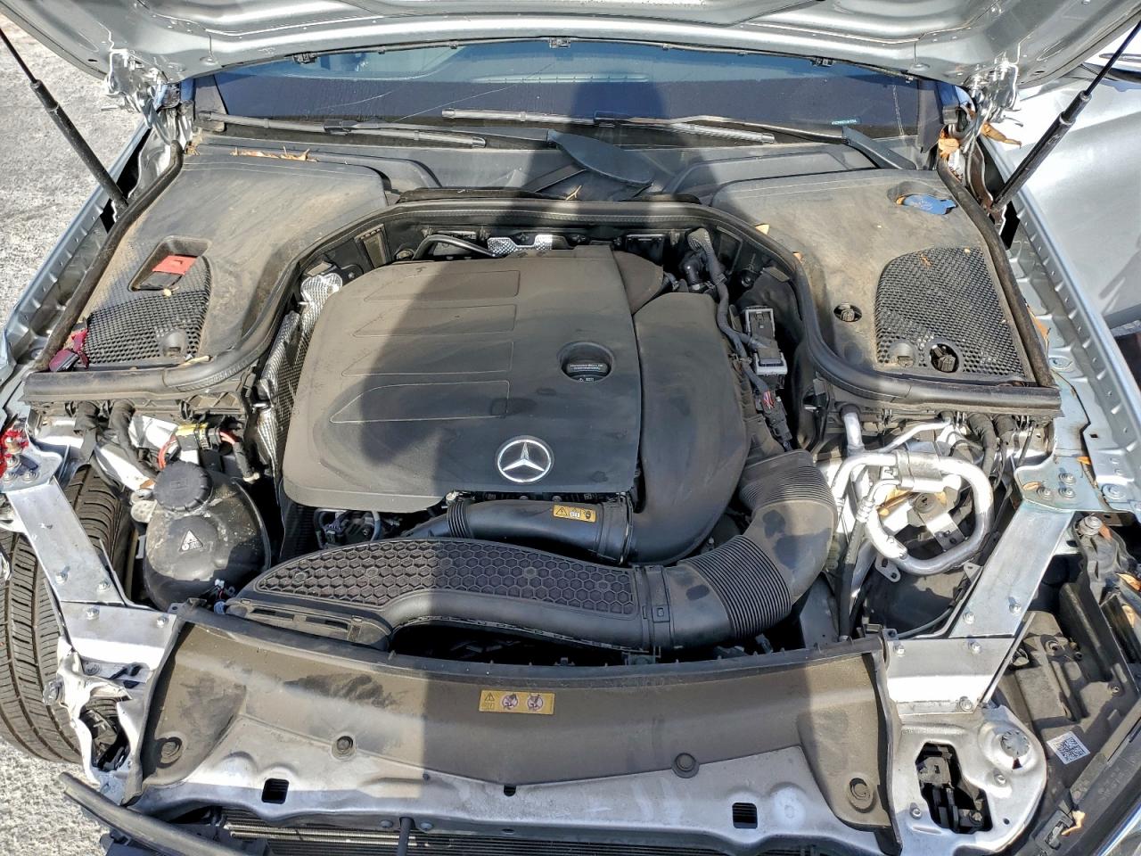 Mercedes-Benz E-Class 350 Image 12