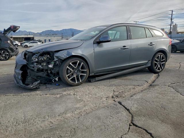  Salvage Volvo V60