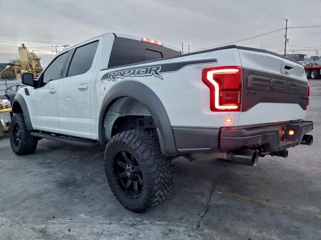 Ford F-150 Raptor Image 5