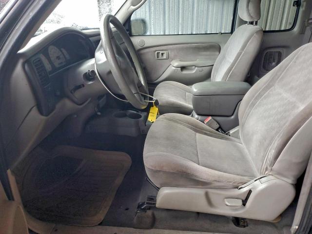 Toyota Tacoma Xtracab Image 9