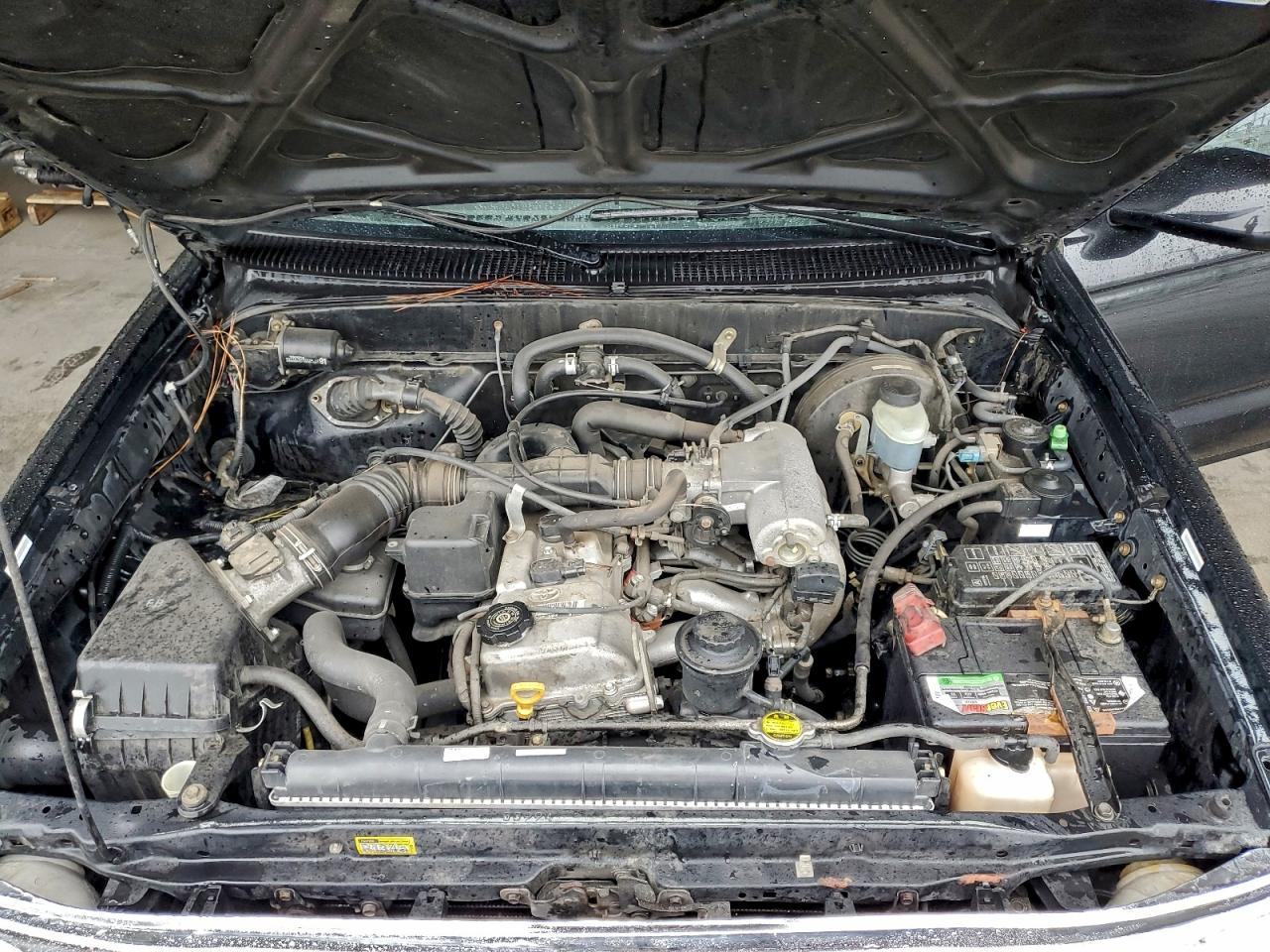 Toyota Tacoma Xtracab Image 8