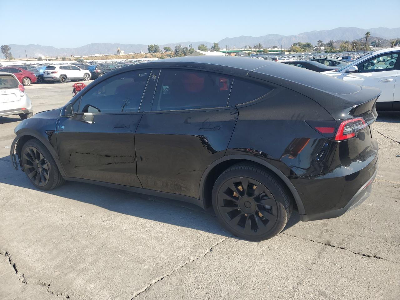 Tesla Model Y Image 10