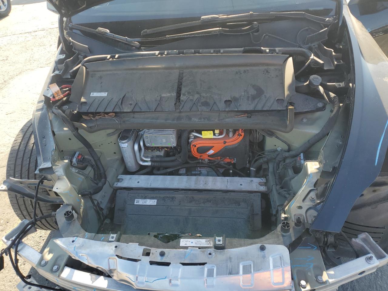 Tesla Model Y Image 8