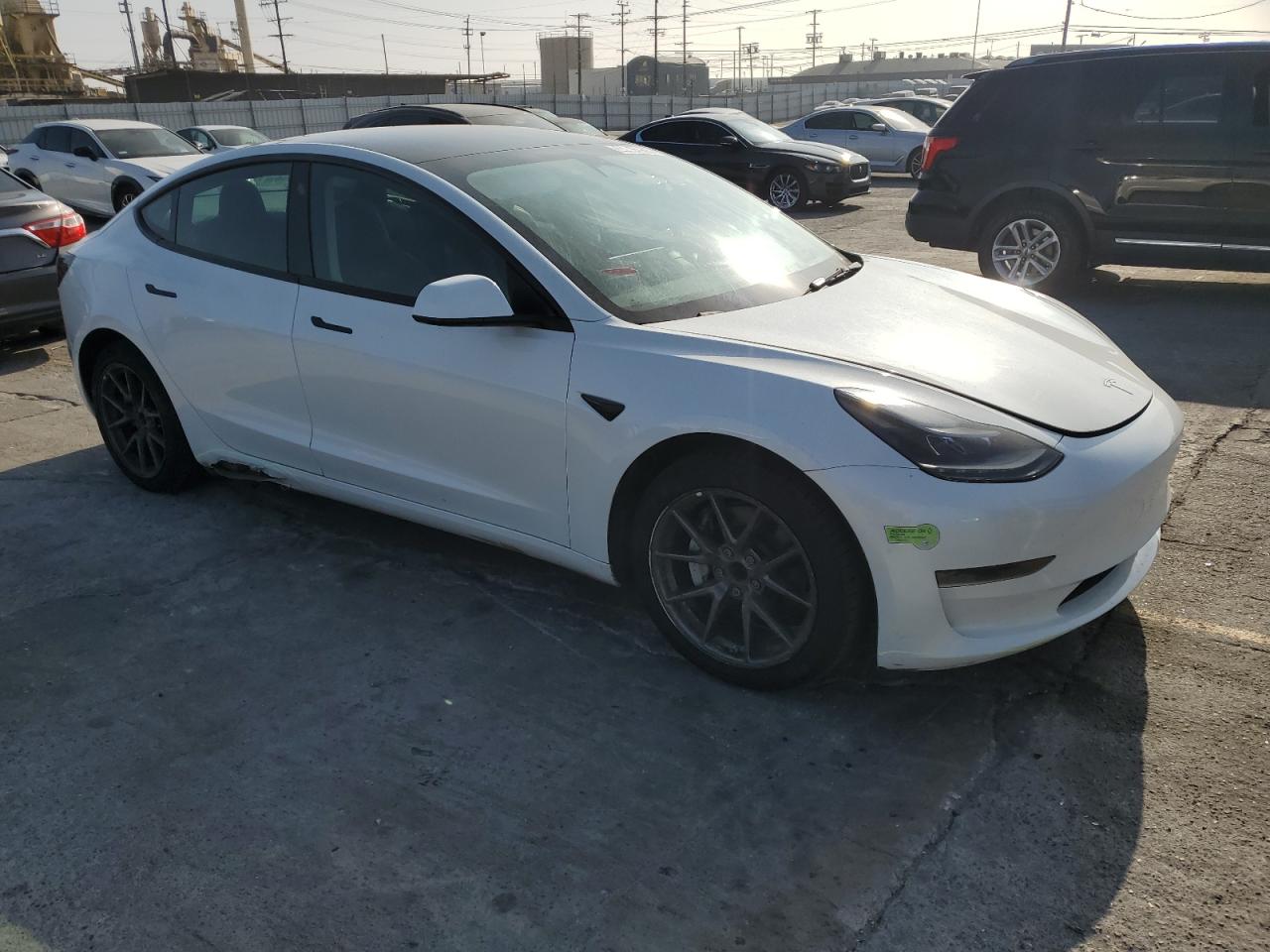 Tesla Model 3 Image 4