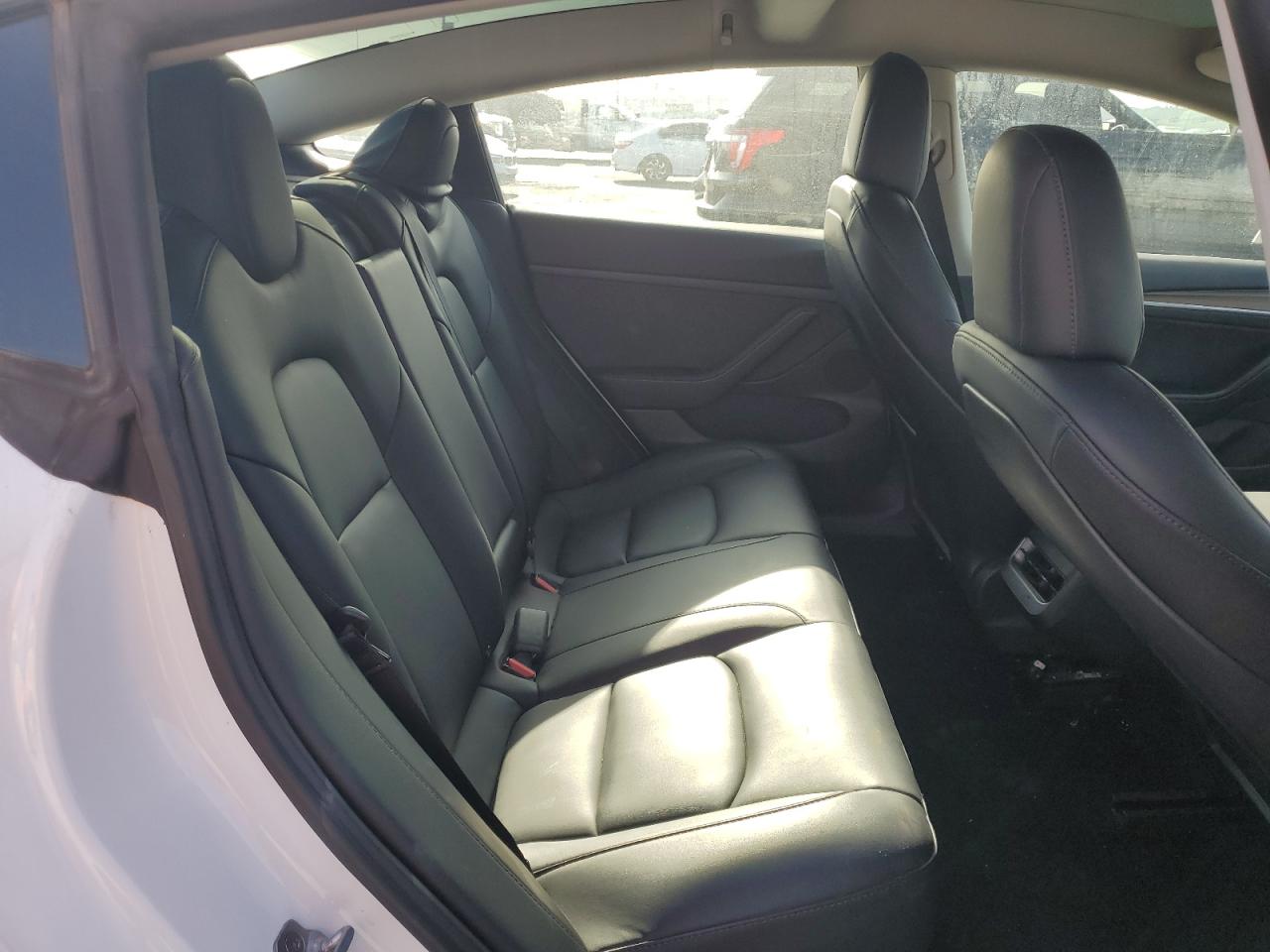 Tesla Model 3 Image 12