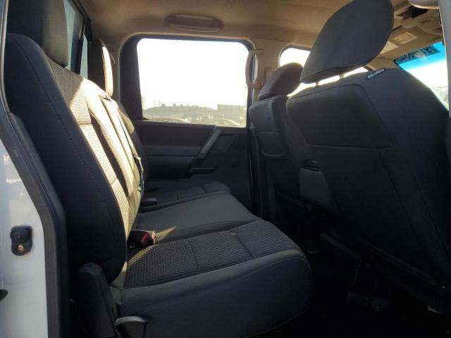 Nissan Titan S Image 10