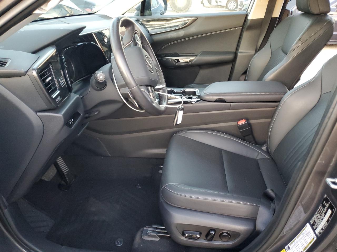 Lexus NX 250 Base Image 5