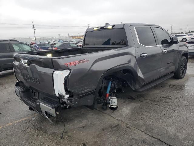 Toyota Tundra Crewmax Limited Image 3