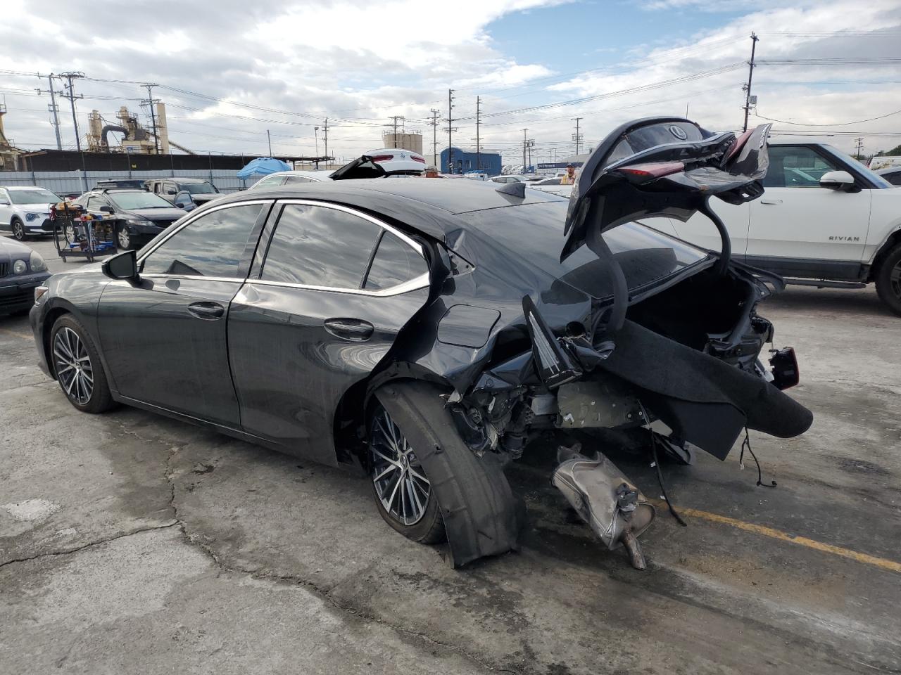 Lexus Es 300h Base Image 10