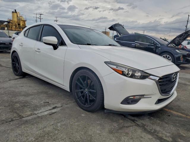 Mazda 3 Grand Touring Image 11