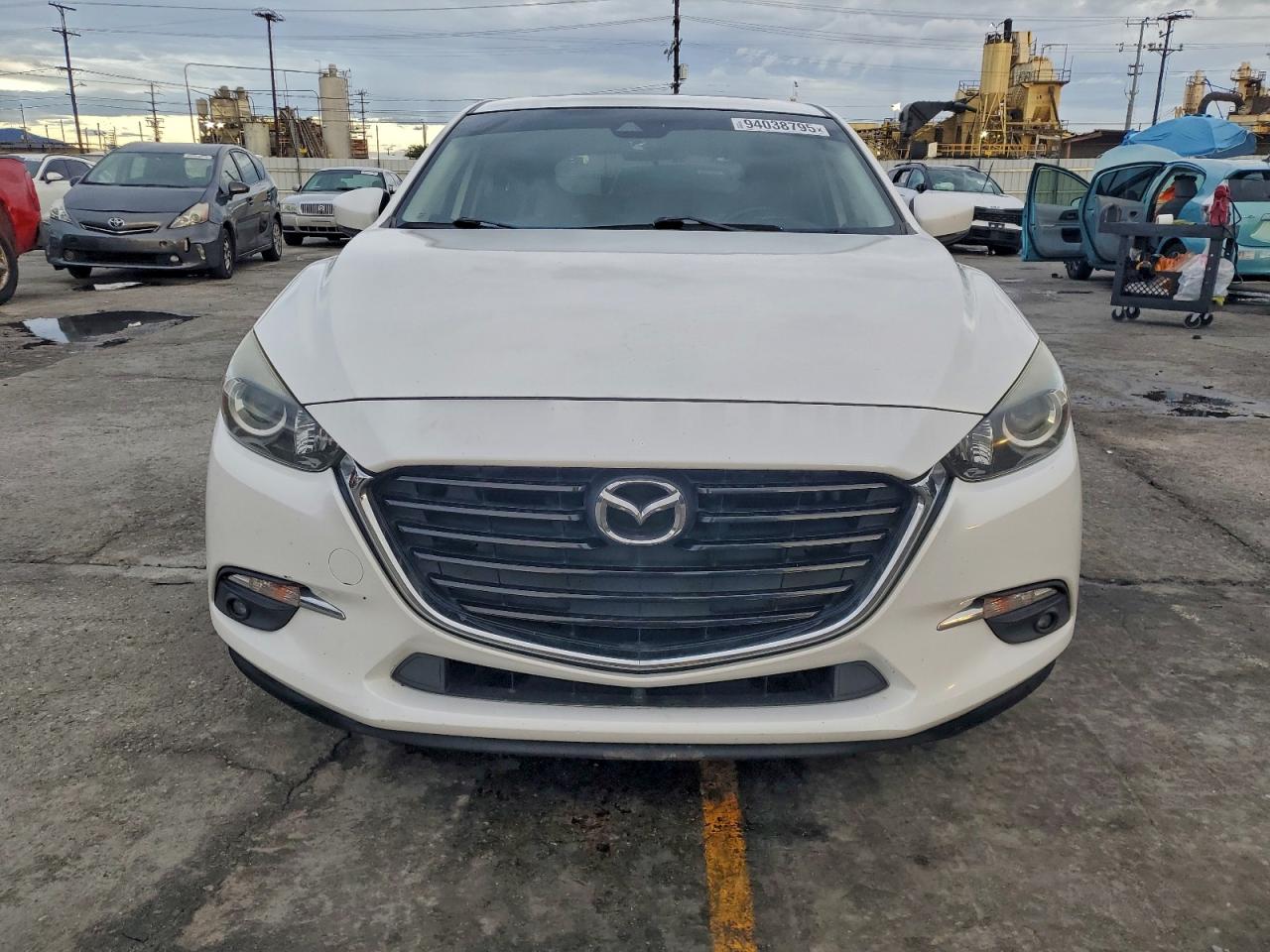 Mazda 3 Grand Touring Image 10