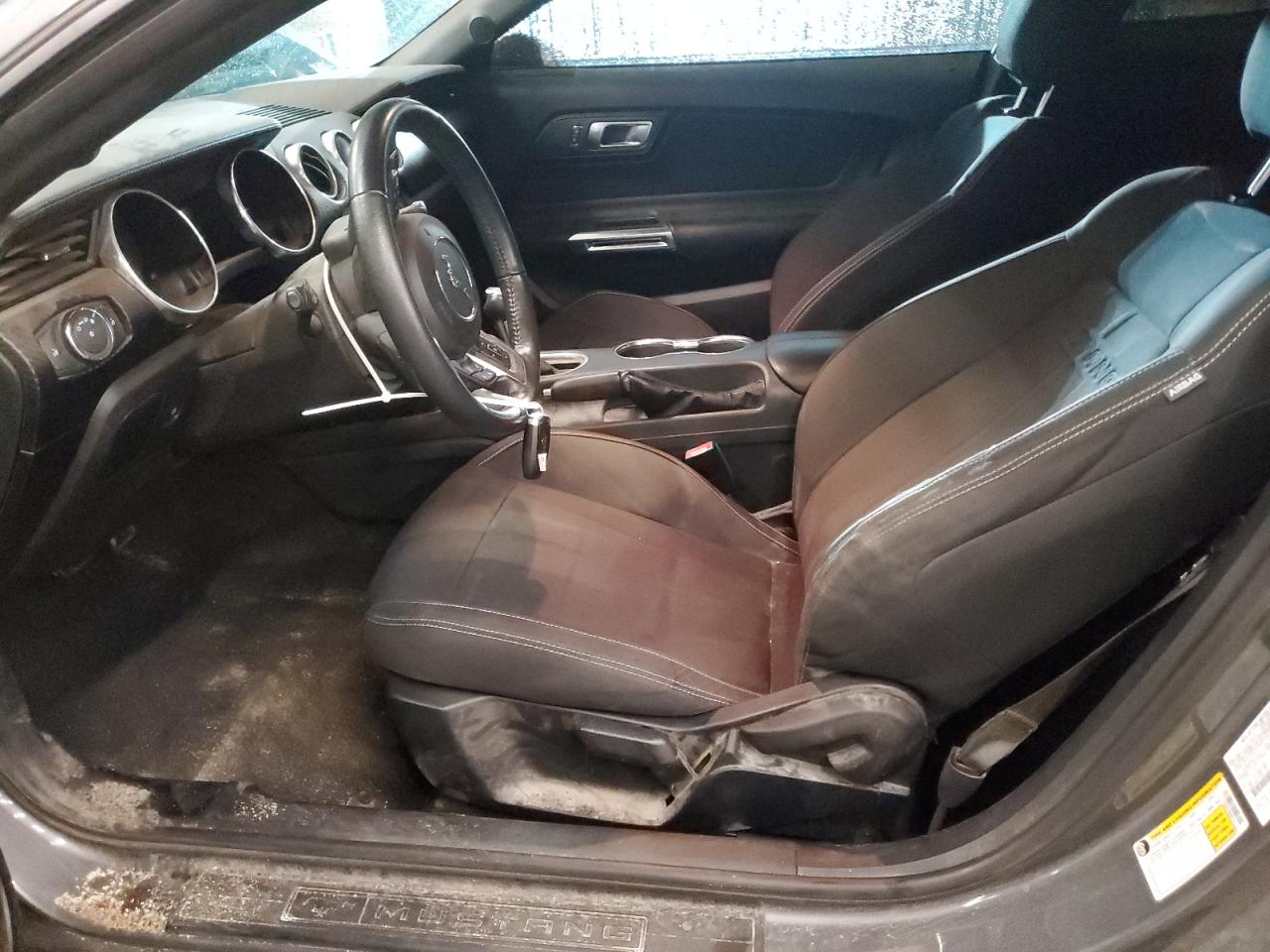 Ford Mustang Image 5