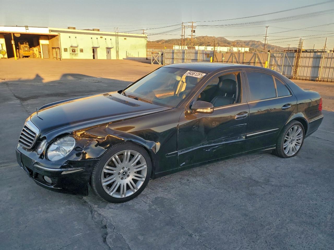 Mercedes-Benz E-Class 350 Image 1