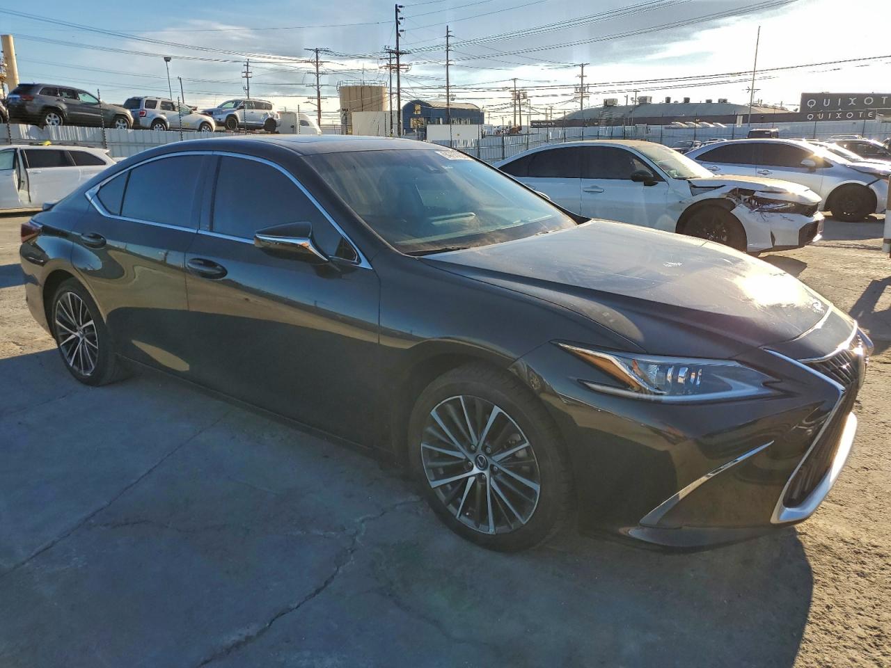 Lexus Es 300h Base Image 10
