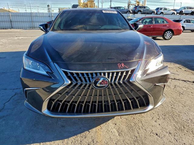 Lexus Es 300h Base Image 12