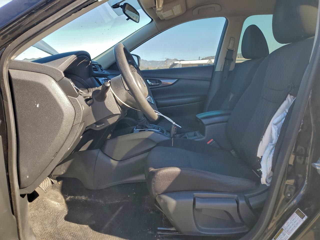 Nissan Rogue S Image 11