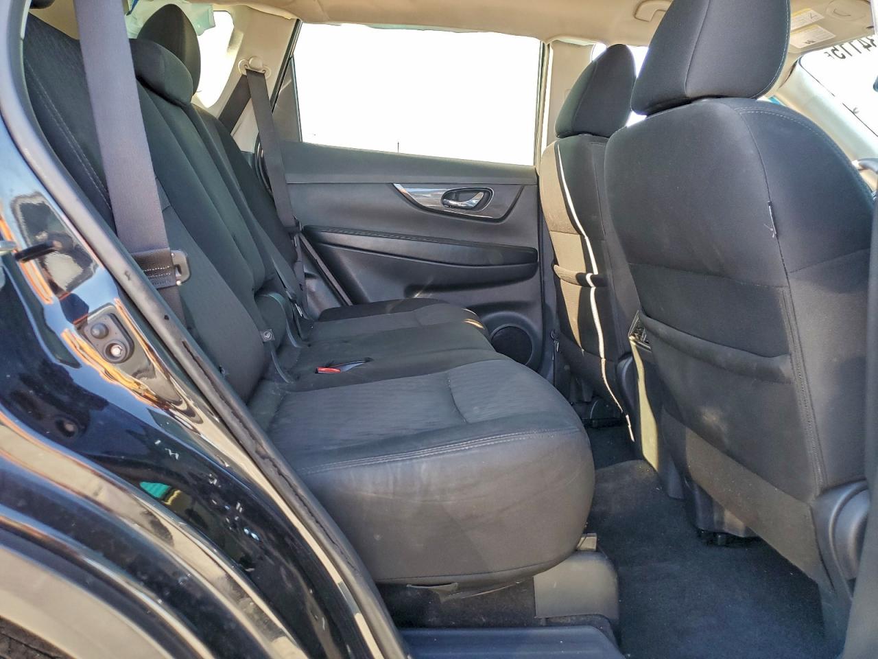 Nissan Rogue S Image 5