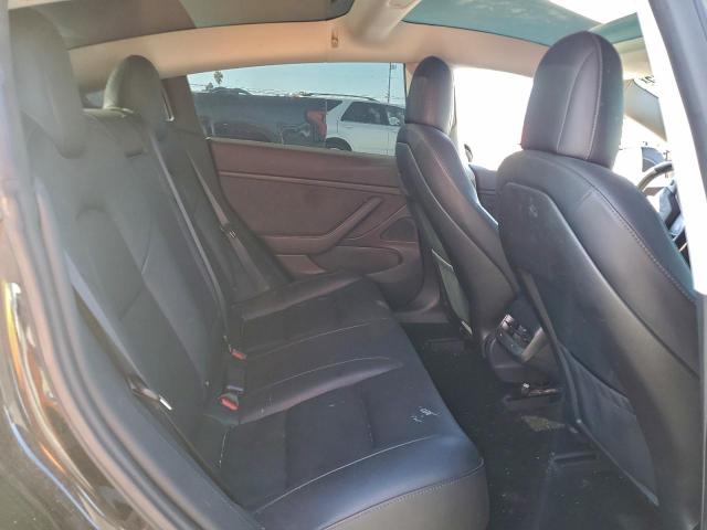 Tesla Model 3 Image 2