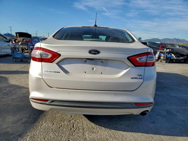 Ford Fusion Se Hybrid Image 11