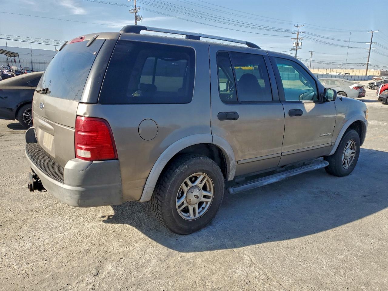 Ford Explorer Xls Image 2