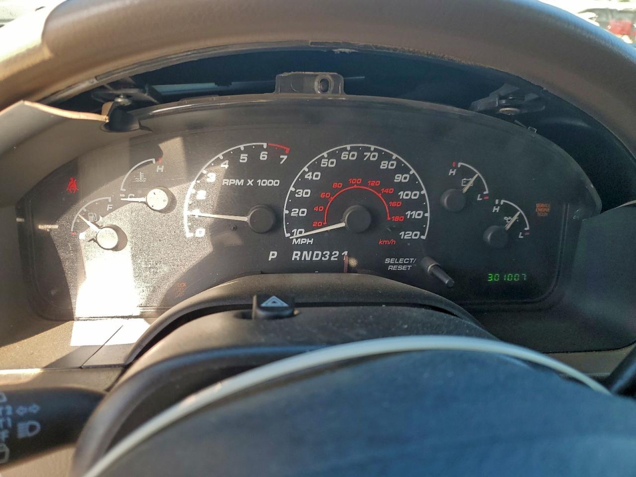 Ford Explorer Xls Image 13