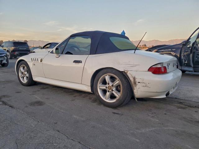 BMW Z Series 2.3 Image 4