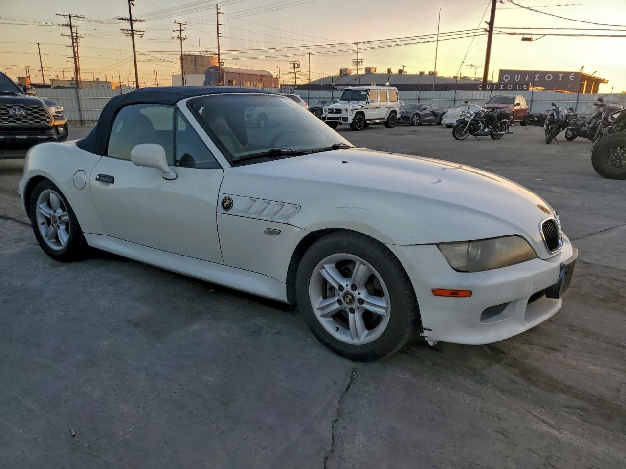 BMW Z Series 2.3 Image 2