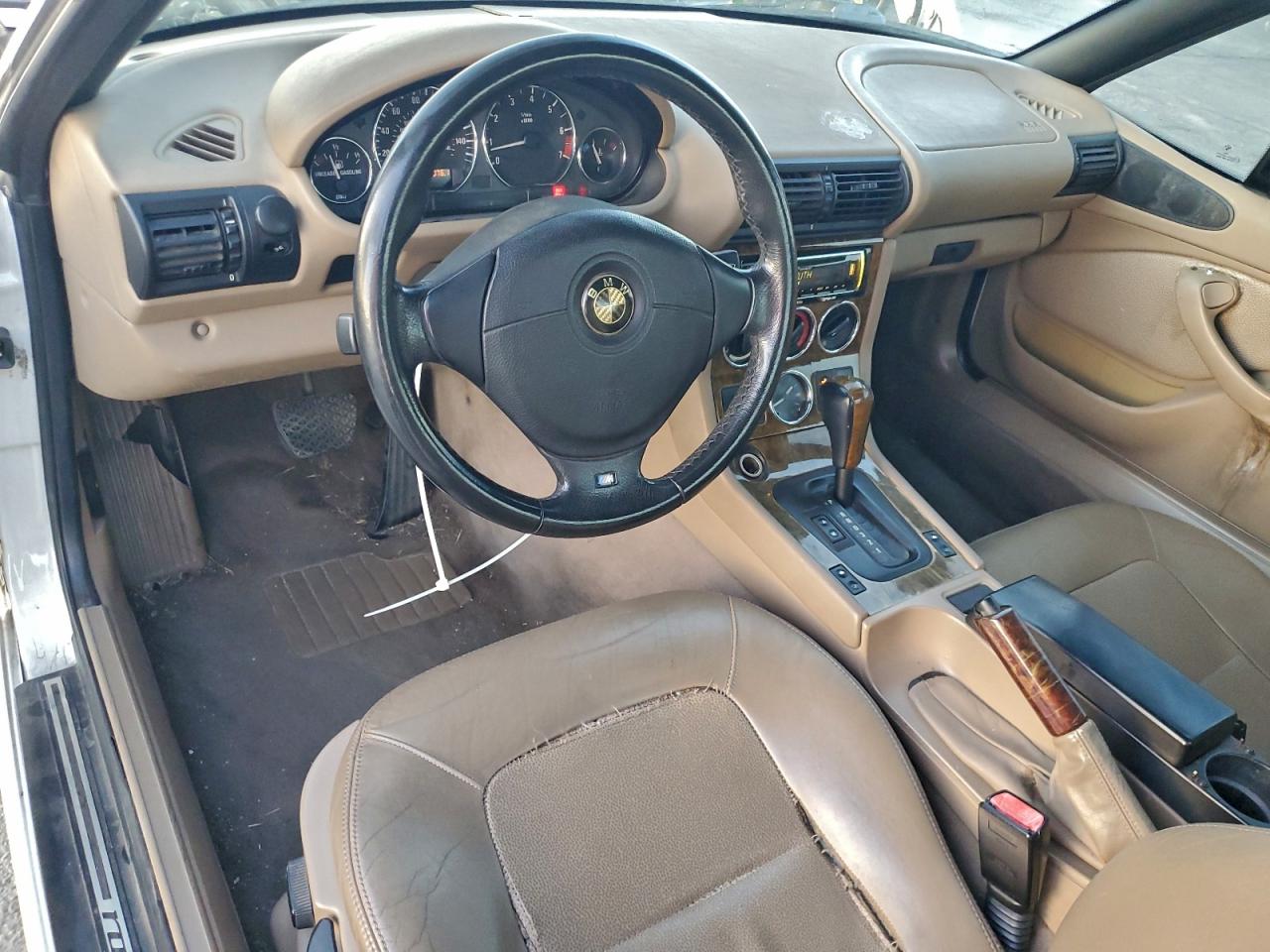 BMW Z Series 2.3 Image 9