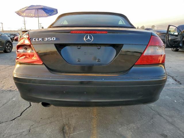Mercedes-Benz Clk-class 350 Image 11
