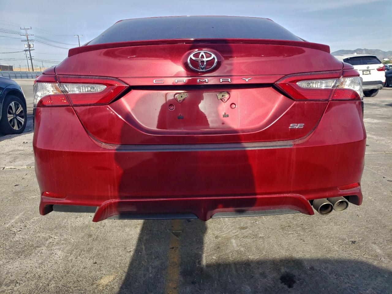 Toyota Camry L Image 5