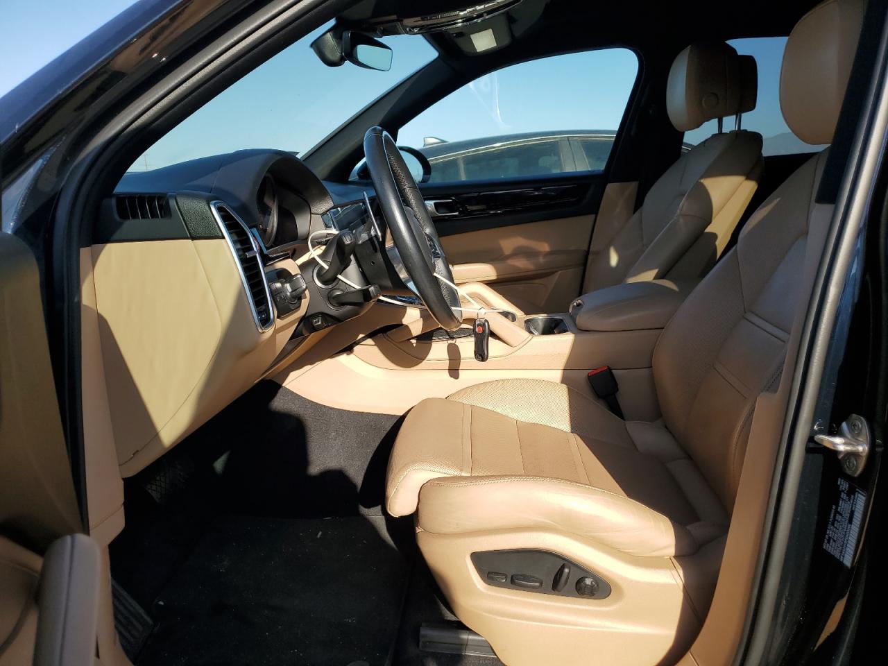 Porsche Cayenne Ba Base Image 10