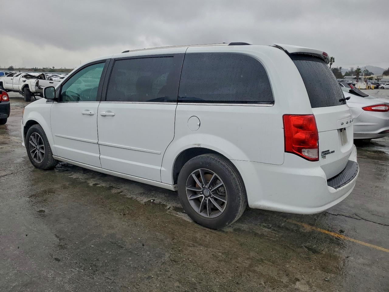 Dodge Caravan Sxt Image 13