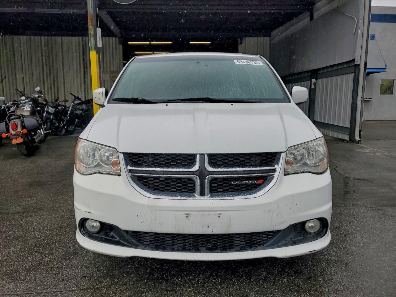 Dodge Caravan Sxt Image 8
